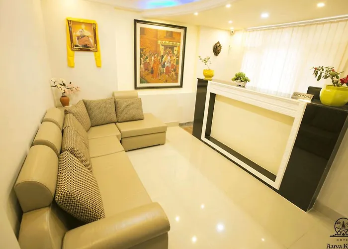 Aarya Chaitya Hotel